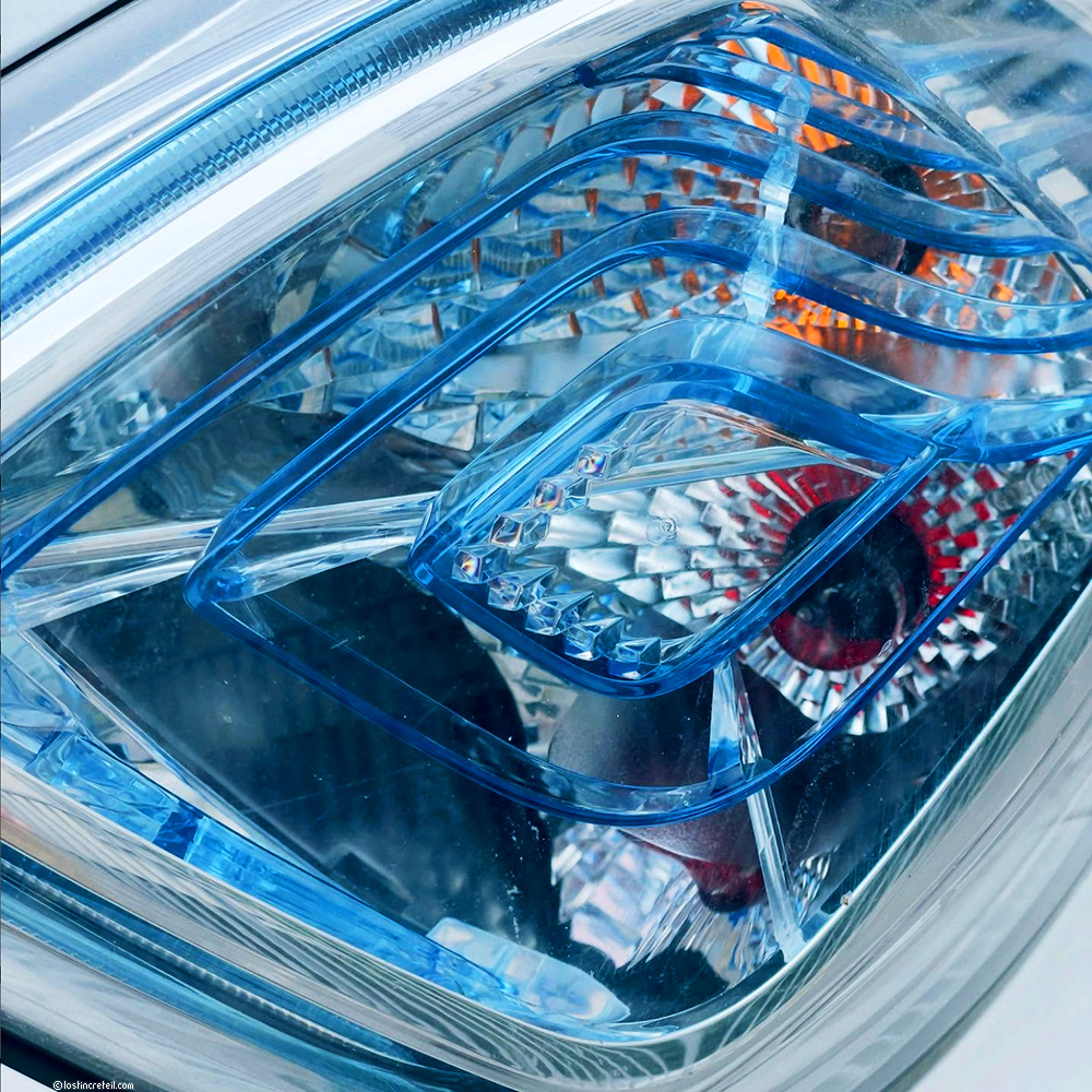 Car headlight