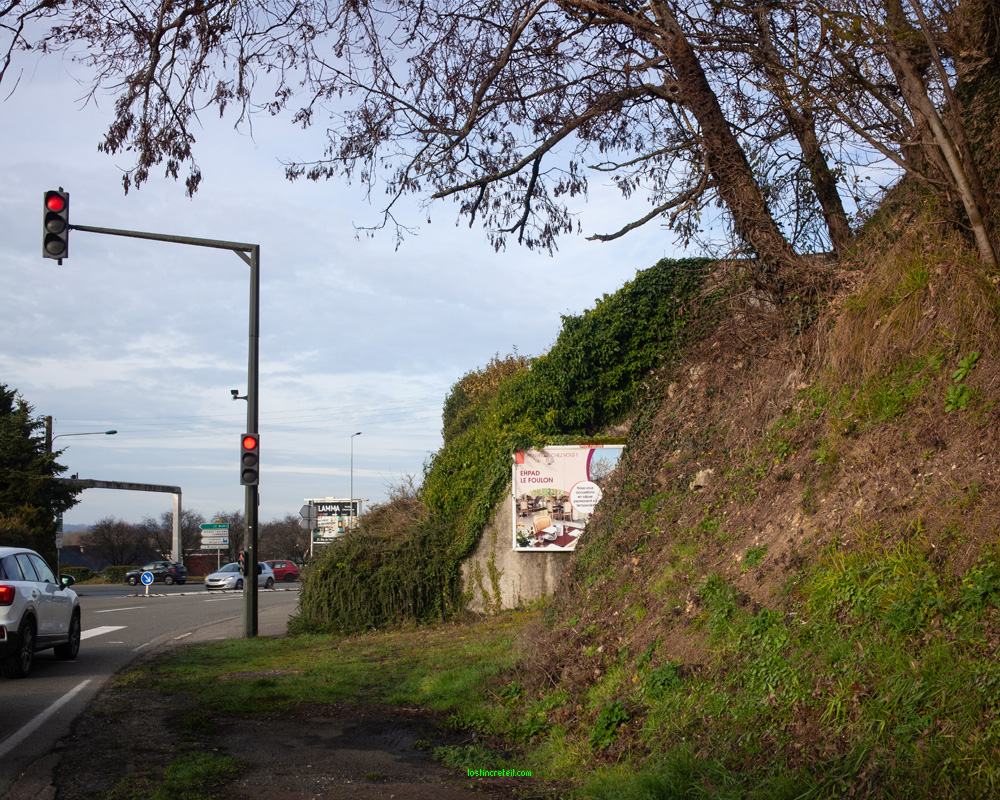 Advertisement for a retirement house - La Ferté-Bernard