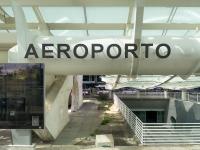 Lost in Porto's airport